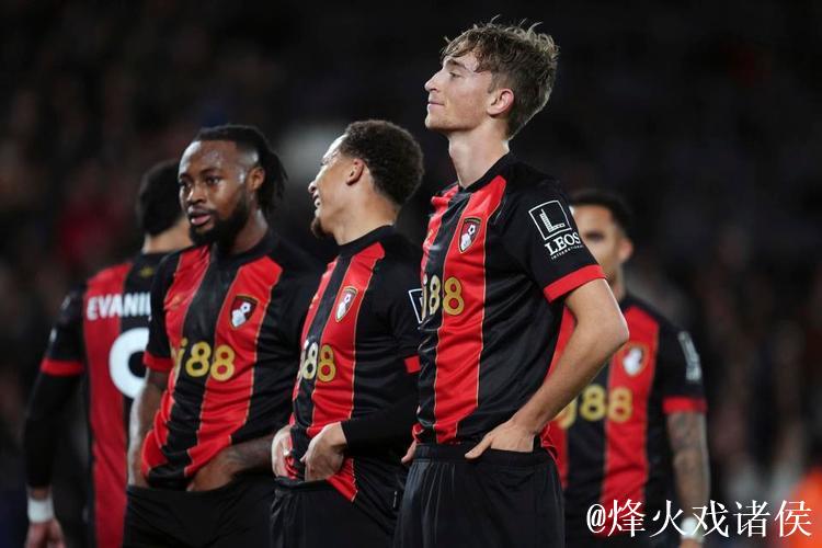 伯恩茅斯中场亚当斯韧带重创，美国忧心世界杯前景