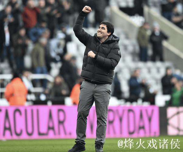 伊劳拉:双方进攻明显强于防守,最后我们错失两次绝好机会 伊劳拉:双方进攻明显强于防守,最后我们错失两次绝好机会